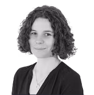 Cécile - expert locomotiv stratégie réseaux sociaux & community management